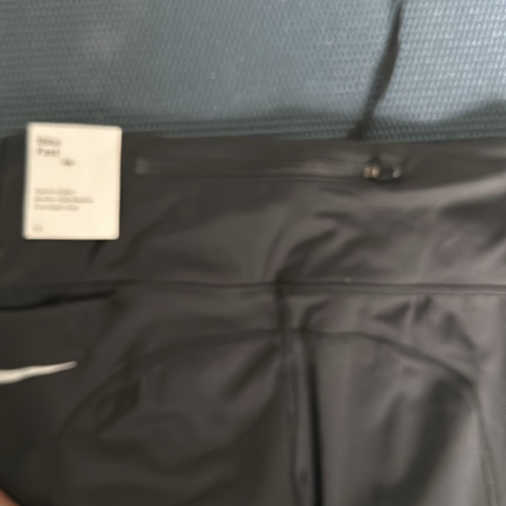 Nike - Picture 9 of 9